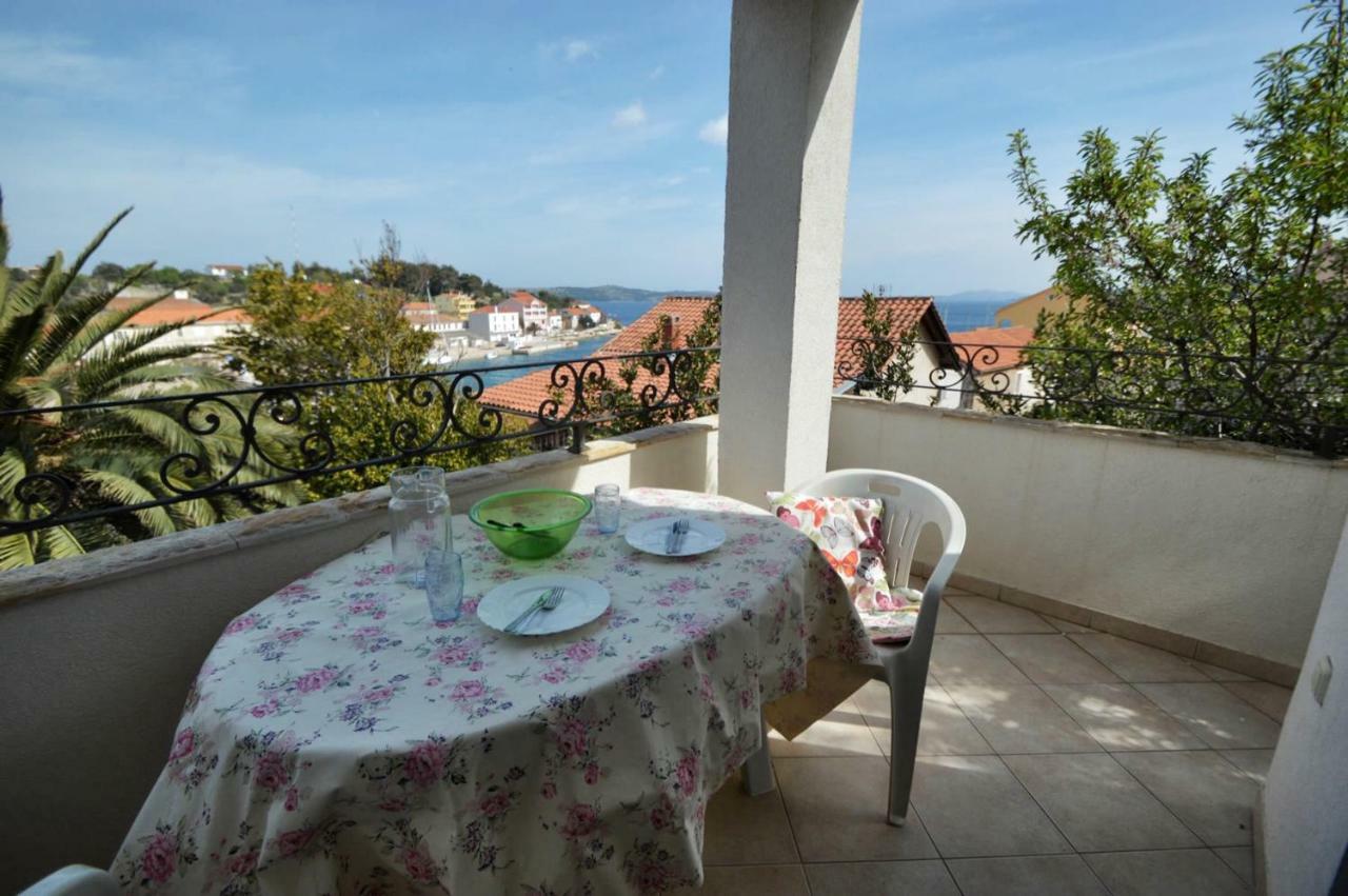 Villa Carmen Сали Екстериор снимка